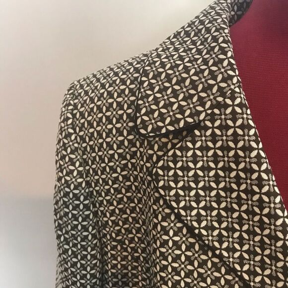 Le Suit Blazer Women's Size 16 Brown and Cream Patterned Long Sleeve 3-Button - Picture 6 of 9
